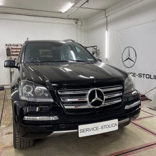 Замена тормозной жидкости Mercedes-Benz SLK - изображение 3